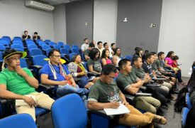 Estudantes da LIEBI/Aldeia Piçarra Preta participam de seminário do curso de Geografia do programa Ensinar